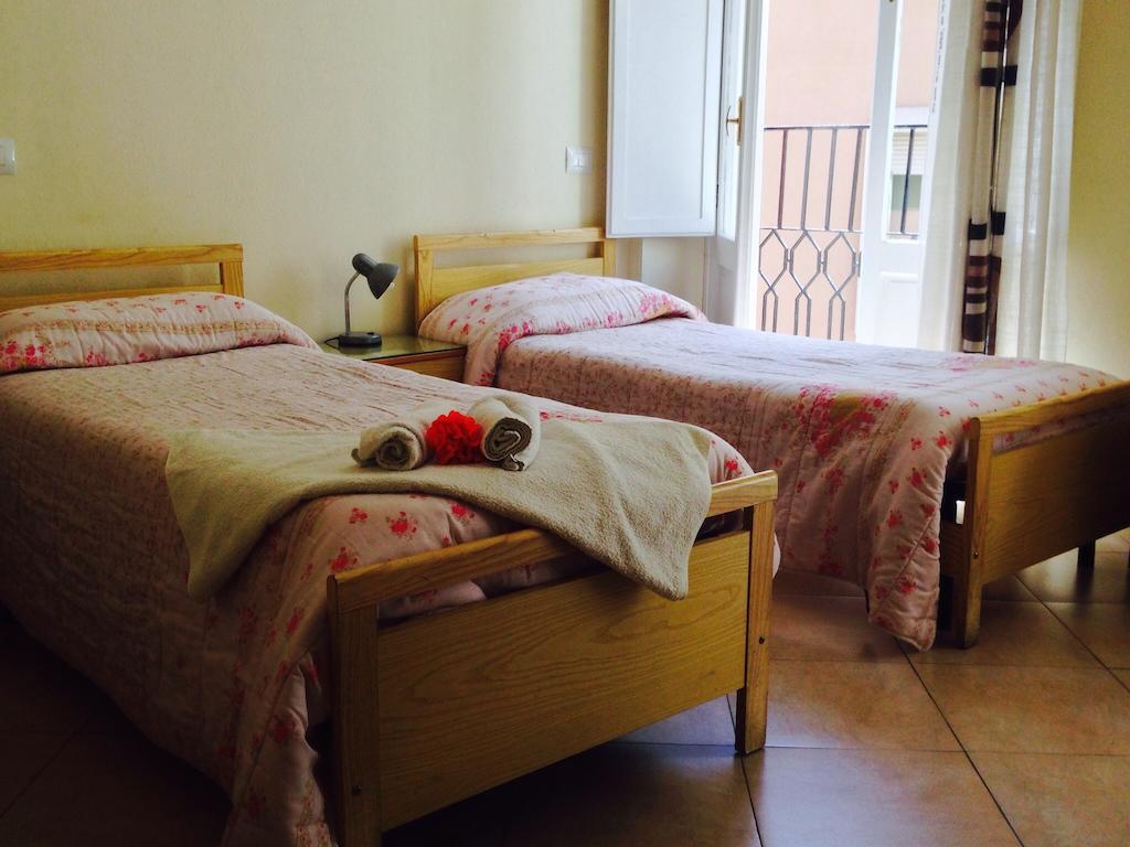 Albergo La Perla Cagliari Cameră foto